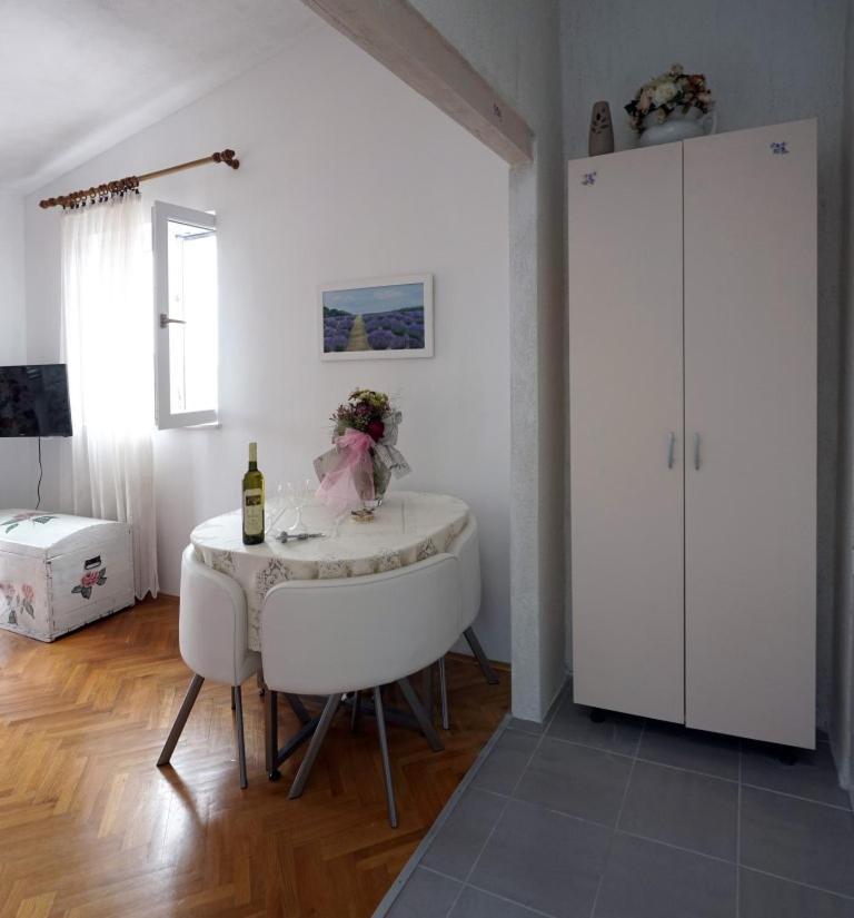 Apartman Muco Varos