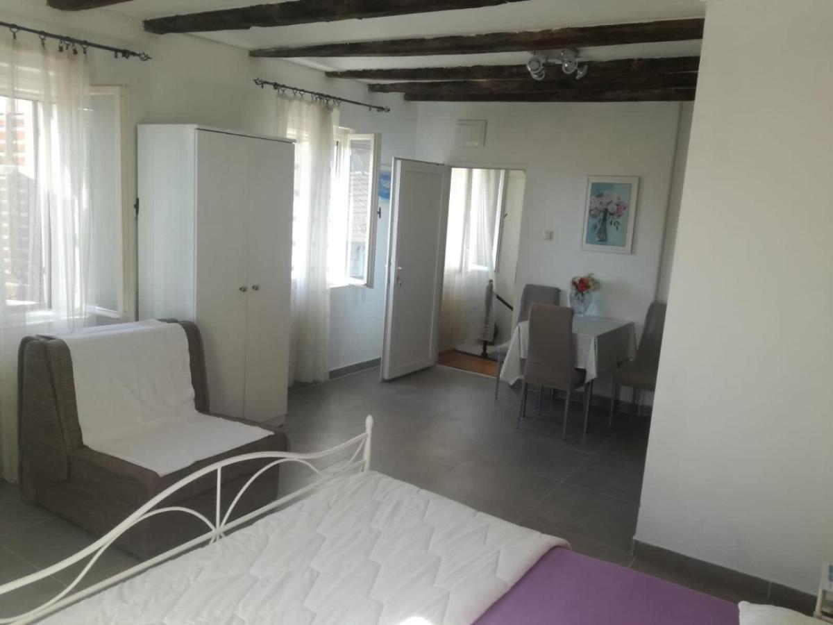 Apartman Muco Varos
